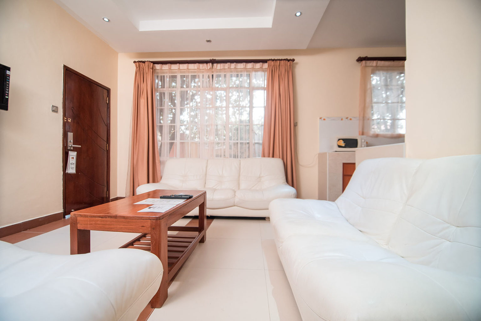 2 Bedroomed Cottage Falcon Heights Hotel, Nanyuki